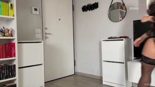 Blonde · Blonde Slutty Wife Gets Fucked By The Delivery Guy · clip 6